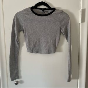 Forever 21 grey black trim long sleeve crop top